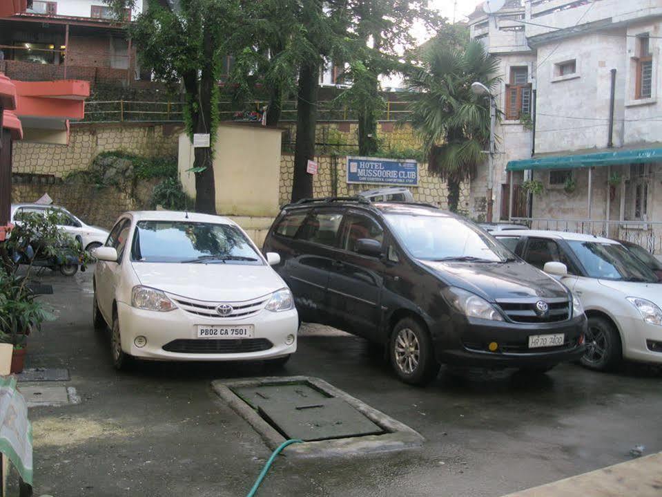Treebo Trend Mussoorie Club Hotel Dehradun Exterior foto