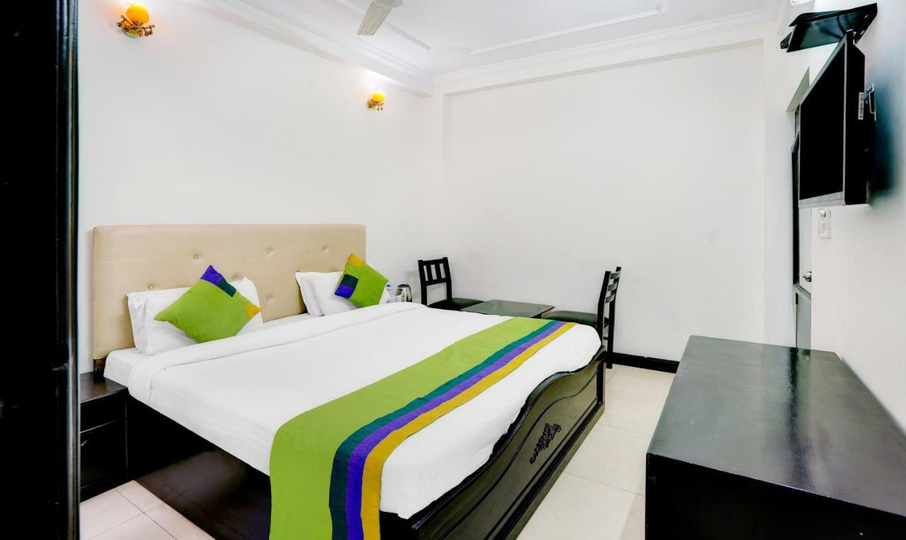Treebo Trend Mussoorie Club Hotel Dehradun Exterior foto