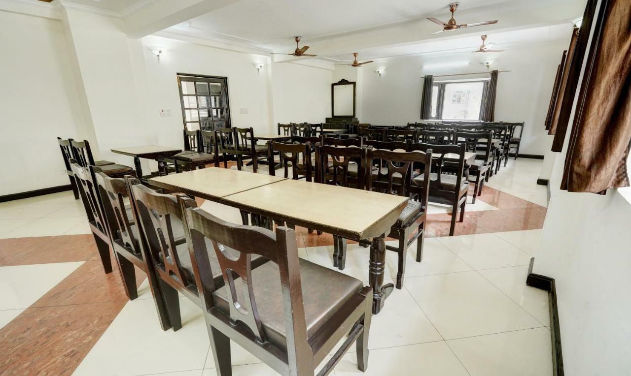 Treebo Trend Mussoorie Club Hotel Dehradun Exterior foto